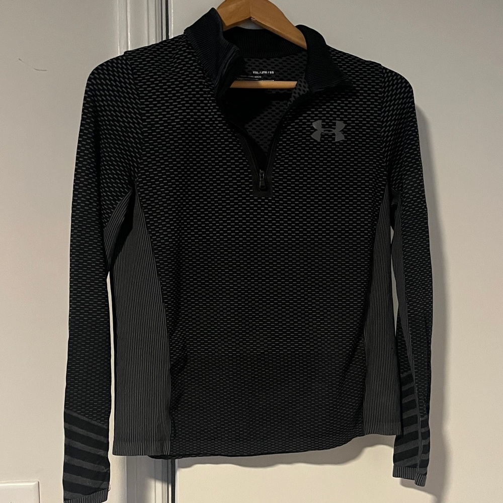 Under Armour Black and Gray Heat Gear Loose fit Pullover